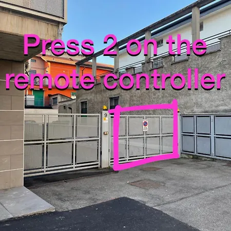 Center - Modern Flat With Free Parking And Wifi - A Lägenhet *