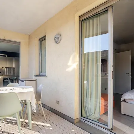 Center - Modern Flat With Free Parking And Wifi - A