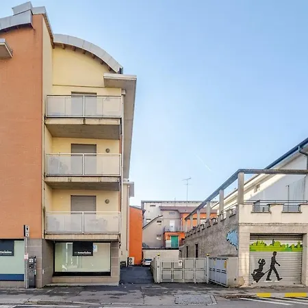 Lägenhet Center - Modern Flat With Free Parking And Wifi - A *